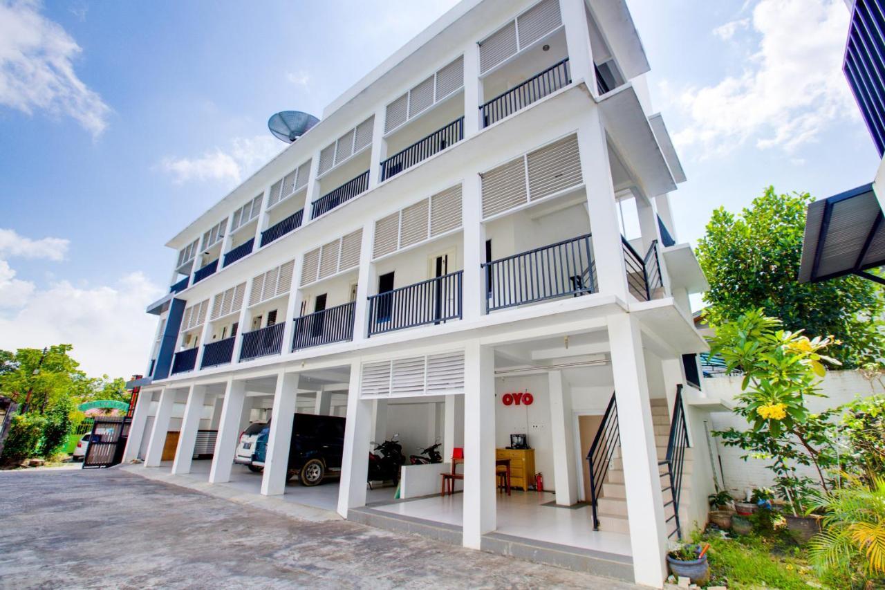 Oyo 3279 Joy Residence Samarinda Exterior photo
